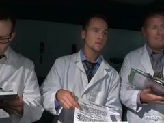 Monumentális dákó, Cumizás, Vöröshajú