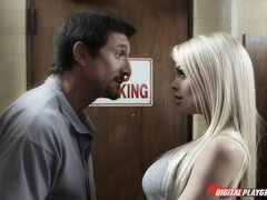 Américain, Cul, Salle de bains, Grosse bite, Blonde, Bâillonner, De plein air, Tatouage