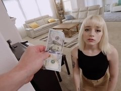 Blondýna, Vysokoškolačka, Na pejska, Různé pohledy, Kozičky