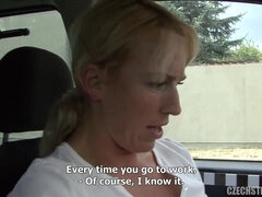 Amatéři, Velký zadek, Auto, Honění, Venku, Různé pohledy, Vyholené, Sukně