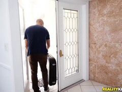 Gros cul, Blonde, Queue, Branlette thaïlandaise, Fille latino, Huilée, Rasée, Nénés