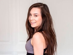 Pik sutte, Brunette, Hundestilling, Håndjob, Pov, Stripning, Teenager, Bryster