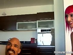 Cougar Morgan Ray and her spouse fucks with Raven Black