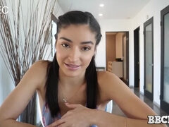 Noire, Sucer une bite, Éjaculation interne, Interracial, Lingerie, Pov, Chevaucher, Adolescente