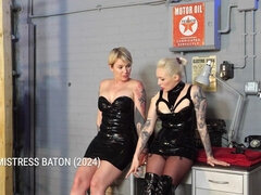 Blondine, Cfnm, Kvinde dominans, Hæle, Latex, Mor jeg gerne vil kneppe, Herskerinde, Slave