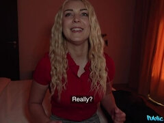 Amateur, Rubia, Al aire libre, Pov, Público, Coño, Cabello corto, Falda