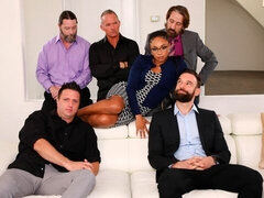 Hatalmas hátsó, Cumizás, Kutya póz, Dupla behatolás, Kézimunka, Fajok közötti, Érett feleség, Tetkó