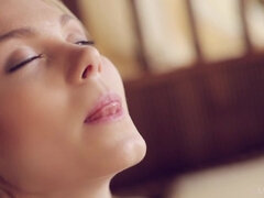 Zadek, Šaty, Nohy, Pička, Sólo, Strip, Tetování, Tanga