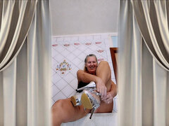 Μεγάλος κώλος, Τακούνια, Νοικοκυρά, Δαντέλα, Ώριμη, Χαλαρά βυζιά, Ιντερνετική κάμερα, Η σύζυγος