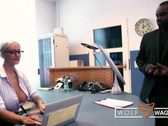 デカパイ, 黒人, フェラチオ, イく瞬間, ハードコア, 異人種間, ハメ撮り, 秘密の