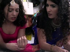 Kuřba, Brunetka, Na pejska, Na obličej, Prstění, Skupina, Přírodní prsa, Pička