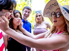 Velika rit, Velik kurac, Velike joške, Fafanje, Doggystyle, Milf