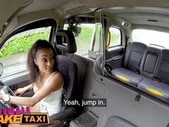 Tiny ebony cabie with shaved pussy fucks her passenger in the car