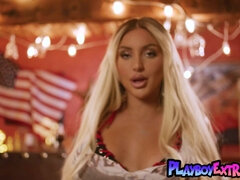 Mačiatko, Veľké kozy, Blondína, Prsnatá, Vyzlečené, Pička, Softcore, Sólo