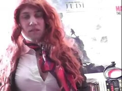 Grote mammen, Travestiet, Europees, Grappig, Ondergoed, Kantoor, Shemale, Tieten likken