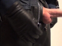 Amateur, Verga grande, Corridas, Cuero, Masturbación, Solo, Uniforme