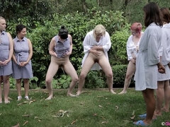 Insertion, Orgasme, Orgie, De plein air, Pisser, Jupe