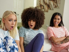 Stor kukk, Bakfra, Mørk, Raseblandet, Naturlige bryster, Synsvinkel, Tenåring, Pupper