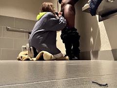 Stor pik, Sort, Brunette, Sort, Imellem racer, Offentlig