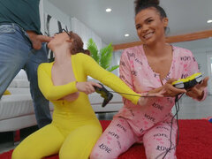 お尻, 美女, カップル, 顔射, 指いじり, 彼女, ハードコア, キス