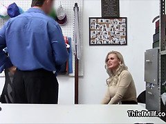 Amatőr, Tekintélyes didik, Cumizás, Hd, Hatalmas, Érett koros, Iroda, Begyek