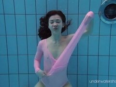 18 jahre, Braunhaarige, Tschechisch, Frau, Fetisch, Pool, Badeanzug, Jungendliche (18+)