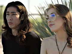 Fiona Sprouts gets kicked out of her apartment so David offers her a place for a good damn price!