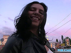 Amateur, Verga grande, Morena, Corridas, Dinero, Al aire libre, Ruso, Chupando