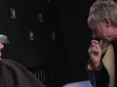 Rumpa, Stora tuttar, Brunett, Sperma shot, Långt ner i halsen, Stockings, Tonåring, Trekant