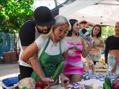 Blondýna, Brunetka, Péro, Šaty, Hry, Hd, Pička, Krátké vlasy