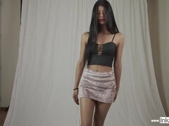 Brunetka, Cycata, Klasyczny, Głebokie gardło, Kutas, Naturalny, Sutki, Solo