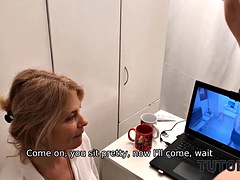 Blondýna, Kuřba, Puma, Fetiš, Hardcore, Dospělé, Ruské, Učitel