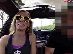 Leie, Aufs gesicht abspritzen, Handjob, Milf, Büro, Tätowierung