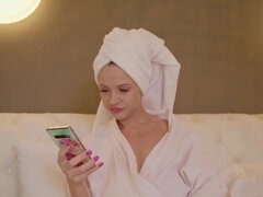 Grote mammen, Blond, Oudere vrouw, Hd, Hakken, Ondergoed, Russisch, Kousen