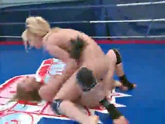 Blondine, Braunhaarige, Lesbisch