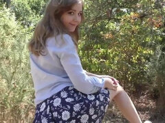 18, 아마추어, 딜도, 유럽인, 핸드잡, 수음, 야외의, 업스커트