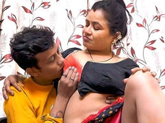 Store smukke kvinder, Stor røv, Stor pik, Store bryster, Pik sutte, Brunette, Hundestilling, Indier