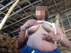 Plantureuse, Première fois, Branlette thaïlandaise, Énorme, Indienne, Massage, Mamelons, Solo