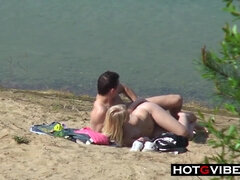 PUBLIC BEACH Suck and Fuck CAUGHT On CAMERA