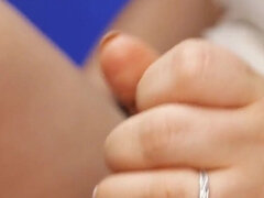 Amateur, Homme nu et filles habillées, Tir de sperme, Branlette thaïlandaise, Mature