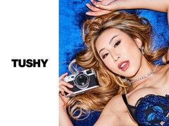 Asiatique, Gros cul, Grosse bite, Gros seins, Blonde, Sucer une bite, En levrette, Double pénétration