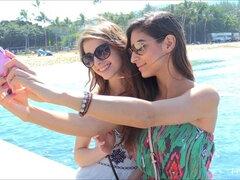 Fare fisting, Baciando, Pubblico, Solo, Video di donne in gonna