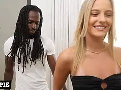 Grosse bite, Sucer une bite, Éjaculation interne, Interracial, Monstre, Chatte, Chevaucher, Nénés