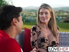 Duże cycki, Obciąganie, Stopy, Palcówka, Nagi, Na wolnym powietrzu, Ból, Punkt widzenia