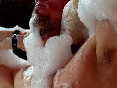 Motel Bath Tub! Let's Bubble with Me