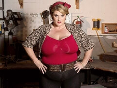 Amatéři, Bbw, Velký zadek, Velké kozy, Macaté, Prstění, Masturbace, Přírodní prsa