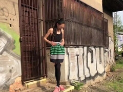 Masturbação, Ao ar livre cartaz de rua outdoor, Público, Xoxota, Raspar depilar, Solo chão, Meias finas, Tetas