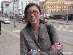 Leie, Spermaladung, Tschechisch, Brille, Reif, Milf, Im freien, Öffentlich