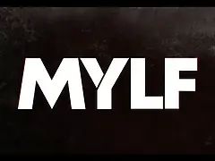 Rumpa, Avsugning, Ansiktsbehandling, Kök, Underkläder, Milf, Pov, Styvmamma