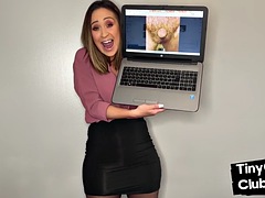 SPH solo domina cant believe what she sees on her laptop